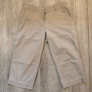 L.L. Bean Favorite Fit Straight Tan Chino Style Crop Pants 8P